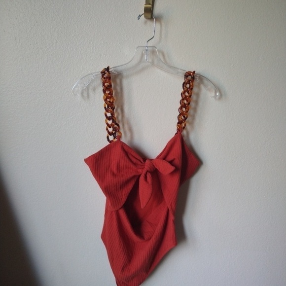 Privacy Please Women’s Ribbed Cutout Bodysuit Red Size M One Piece Chain Strap - Picture 1 of 10